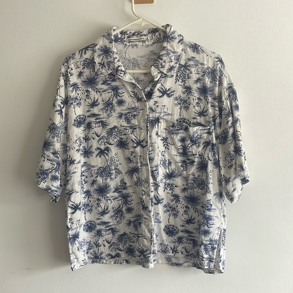 Abercrombie and Fitch Women’s Cropped Boxy Linen Button Down Shirt Medium White - Picture 2 of 7